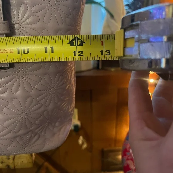 Elegant Lavender Tote Bag - Picture 6 of 6